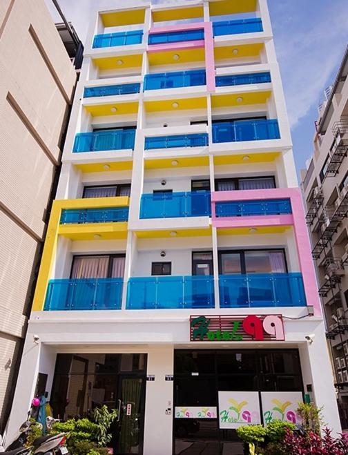 九九商旅 Hotel Taichung Exterior photo